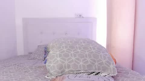 Snapshot of ken_rivera chatting on November 8, 5:23 pm Julian Rivera online show from November 8, 5:23 pm