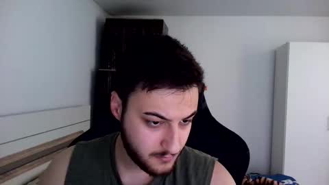 Snapshot of kenan_10 chatting on May 8, 12:32 pm kenan online show from May 8, 12:32 pm