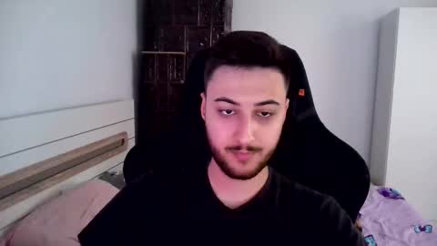 Snapshot of kenan_10 chatting on May 16, 2:38 pm kenan online show from May 16, 2:38 pm