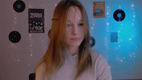 Snapshot of kendal_blow chatting on February 20, 9:54 am Sweet Kendal online show from February 20, 9:54 am