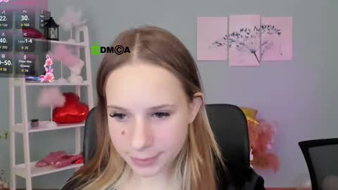 Snapshot of kendal_blow chatting on March 2, 8:26 pm Sweet Kendal online show from March 2, 8:26 pm