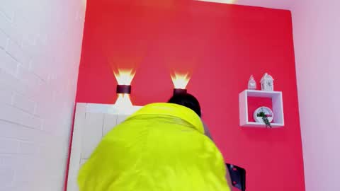 kendal_hot69_ online show from March 26, 11:27 am