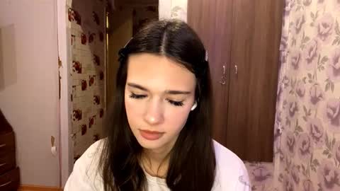 Snapshot of kendaldischner chatting on November 15, 1:18 pm kendaldischner online show from November 15, 1:18 pm