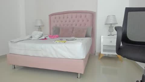 Kendall online show from September 24, 6:28 am