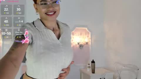 Snapshot of kendall__hill_ chatting on February 3, 3:37 am kendall hill online show from February 3, 3:37 am