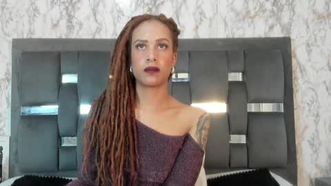 Kendall online show from December 20, 7:33 am