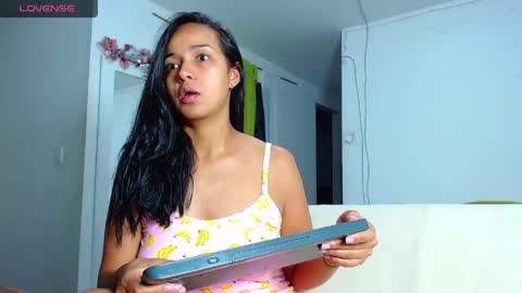 kendall online show from April 4, 10:57 am