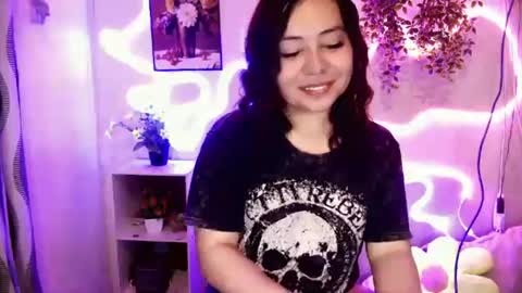 Snapshot of kendall_snow chatting on July 4, 11:00 pm kendall_snow online show from July 4, 11:00 pm