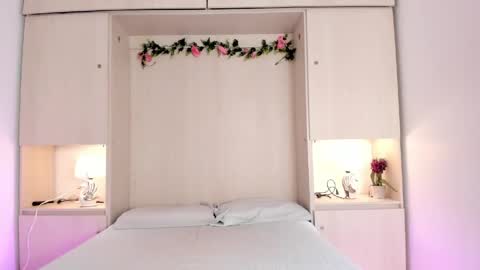 Kendal online show from April 18, 11:36 am