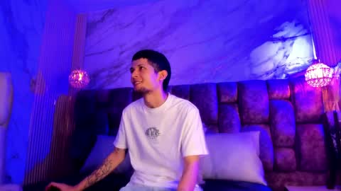Kendall and Taylor online show from May 28, 3:04 am