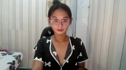 Snapshot of kendalxx69 chatting on March 4, 5:24 pm kendalxx69 online show from March 4, 5:24 pm