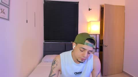 kendel_dimitri online show from April 23, 7:30 am