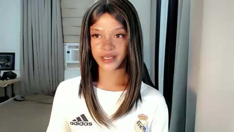 Snapshot of kendra_lunaxx chatting on February 26, 8:41 pm kendra_lunaxx online show from February 26, 8:41 pm