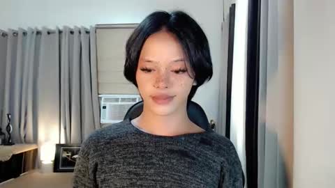 Snapshot of kendra_lunaxx chatting on March 4, 2:17 am kendra_lunaxx online show from March 4, 2:17 am