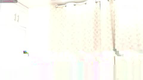 Snapshot of kendra_luux chatting on May 13, 2:47 pm Kendra Luux online show from May 13, 2:47 pm