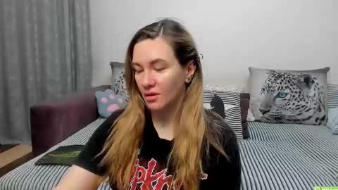 Kendra online show from April 9, 11:43 pm