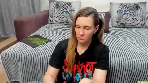 Kendra online show from April 14, 11:33 pm