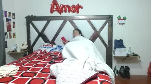 Kendra And Miller online show from November 26, 3:40 am