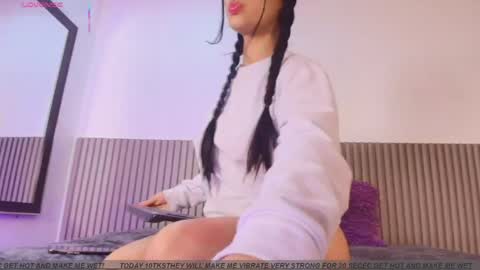 kenia_sweetie online show from May 28, 11:18 am