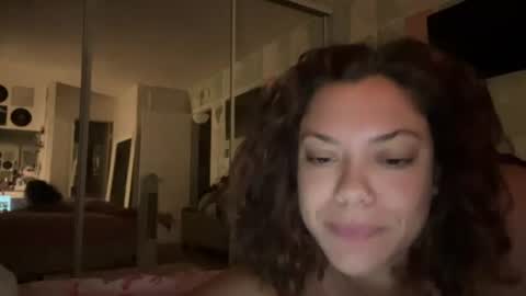 Snapshot of kennibby chatting on August 8, 3:19 am kennibby online show from August 8, 3:19 am