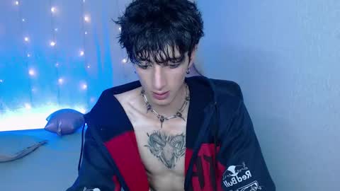 Snapshot of kenny__hot chatting on December 15, 3:09 pm kenny online show from December 15, 3:09 pm