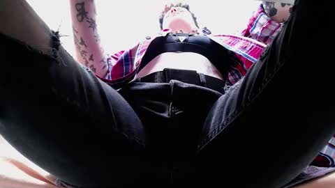 kennyvibe online show from March 27, 6:40 pm