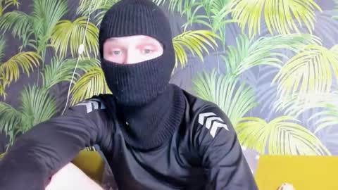 Snapshot of kenordi chatting on February 15, 11:23 pm kenordi online show from February 15, 11:23 pm