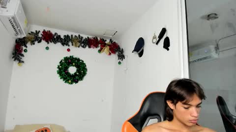 kenshi_roa online show from February 10, 7:07 pm