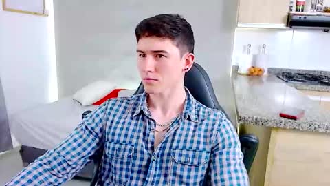 Snapshot of kent_zagann chatting on February 1, 5:50 am Santiago online show from February 1, 5:50 am