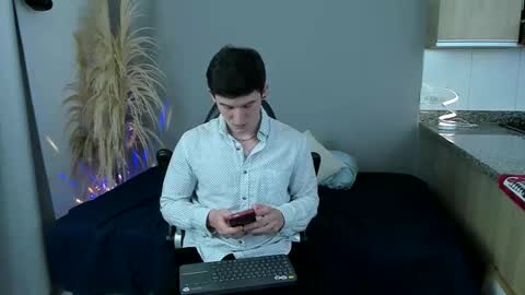Snapshot of kent_zagann chatting on March 6, 5:37 am Santiago online show from March 6, 5:37 am