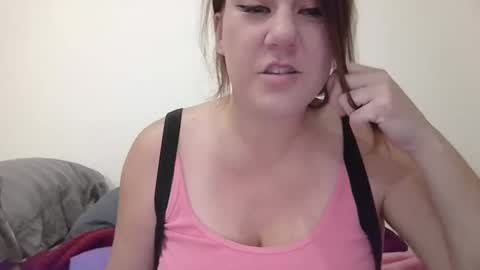 Snapshot of kenzbenz chatting on February 23, 6:01 pm KenzBenz online show from February 23, 6:01 pm