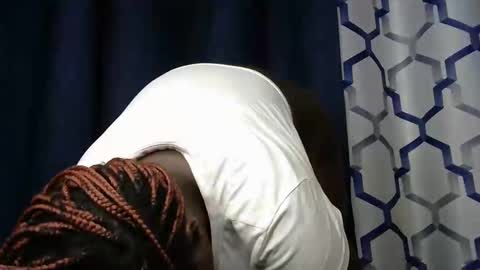 kering_lovly online show from October 24, 8:16 pm