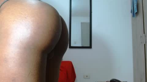 Snapshot of kerlytarianha chatting on May 22, 12:51 am kerlytarianha online show from May 22, 12:51 am