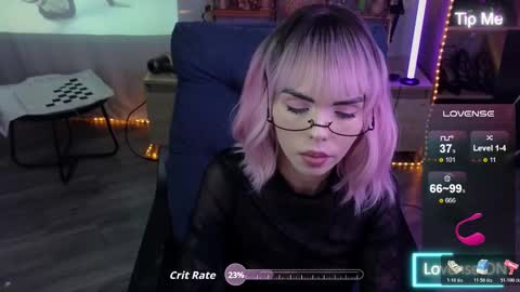 Snapshot of kerry_kirk chatting on November 14, 5:44 pm Kerry online show from November 14, 5:44 pm