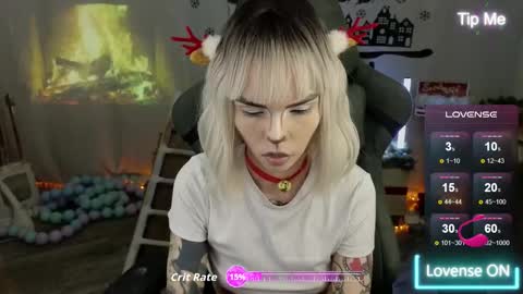 Snapshot of kerry_kirk chatting on December 21, 9:33 pm Kerry online show from December 21, 9:33 pm