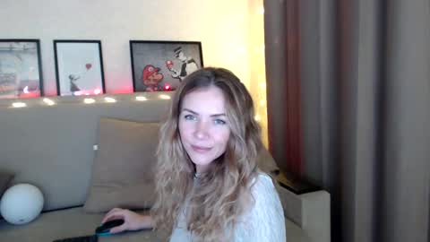 kessiecage online show from December 15, 10:26 pm