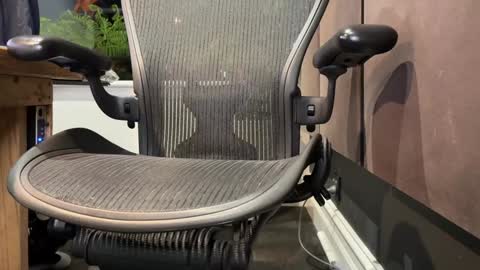 Snapshot of ketamine_sun chatting on December 4, 10:13 am Ket online show from December 4, 10:13 am