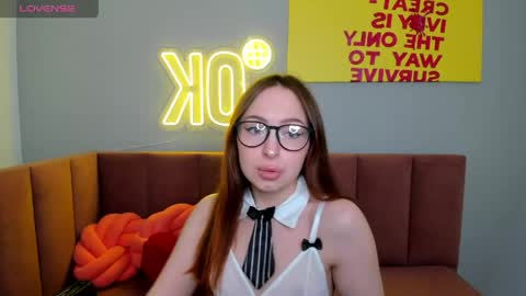 KatrinaKetrin online show from May 11, 1:22 am