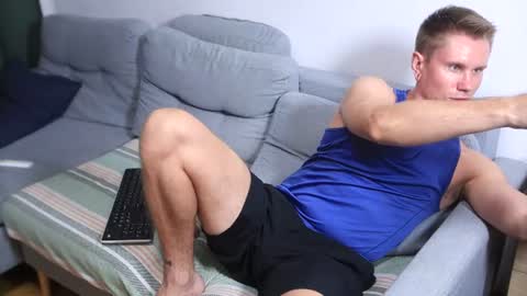 Snapshot of kevin_park chatting on July 11, 4:43 pm Kev online show from July 11, 4:43 pm