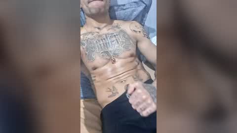 kevincvaz35 online show from July 27, 11:23 pm