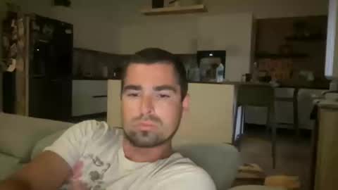 kevinpillobello online show from May 28, 6:49 pm