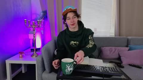 kevinstrike online show from April 21, 1:28 pm