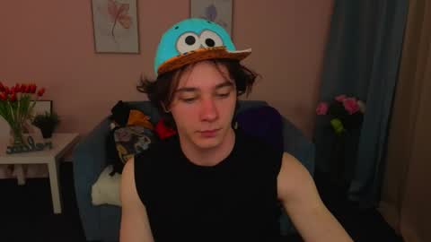 kevinstrike online show from May 1, 12:04 am