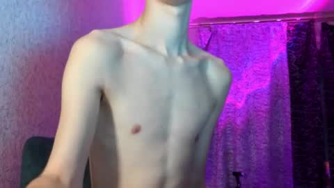 Snapshot of kevinsupershy chatting on July 6, 10:45 pm kevinsupershy online show from July 6, 10:45 pm