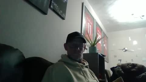 kevlooking4sez online show from March 21, 9:18 pm