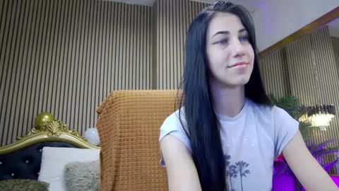 Snapshot of keylablair chatting on February 14, 4:20 pm KeylaBlair online show from February 14, 4:20 pm