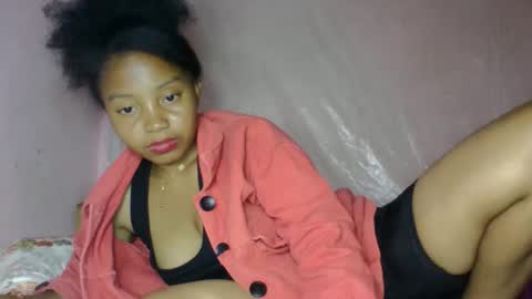 Snapshot of khaissa chatting on December 20, 7:32 pm khaissa online show from December 20, 7:32 pm