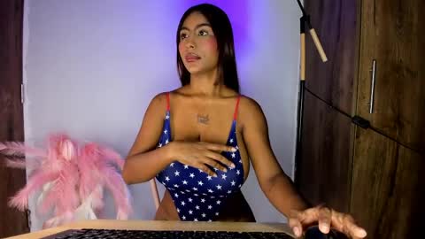 khate_smith online show from April 8, 4:18 pm