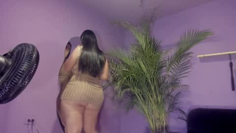 Snapshot of khaterine_hot_1 chatting on May 2, 7:41 pm Kathe Hot online show from May 2, 7:41 pm