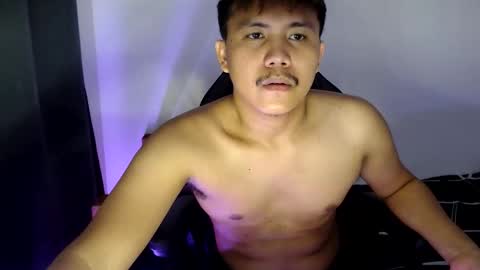 Snapshot of khencum08 chatting on October 26, 1:28 pm khencum08 online show from October 26, 1:28 pm